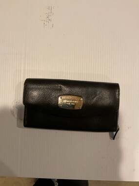 Michael Kors Jet Set Black Pebbled Leather Flap Accordion Wallet Clutch